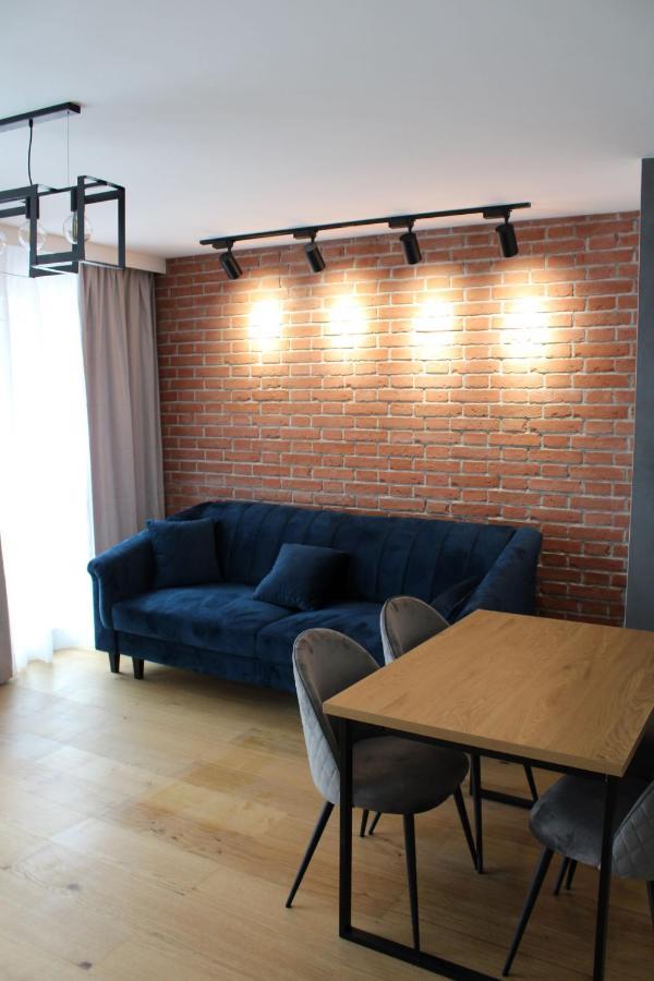 Apartment Halo